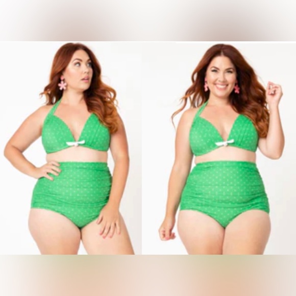 Unique Vintage Plus Size Green & White Pin Dot Monroe Halter Swim Top - Picture 2 of 9